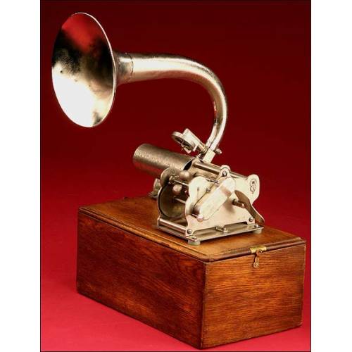 Columbia Phonograph No. 1, First Version, Year 1898.