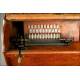 Organillo de Madera Norteamericano de 1880. Funcionando Muy Bien. Con Cuatro Rodillos