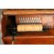 Organillo de Madera Norteamericano de 1880. Funcionando Muy Bien. Con Cuatro Rodillos