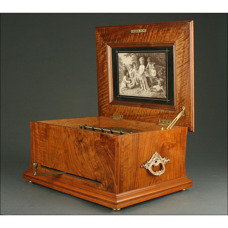 Gran Caja de Música Suiza de Madera, 1890. Magníficamente Conservada y Funcionando Muy Bien