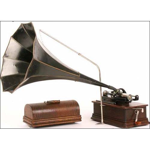Edison Home phonograph. Model D. 2 reproducers. 1908