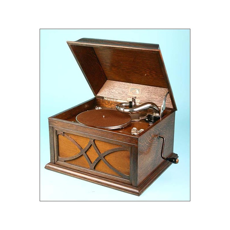 Gramophone His Master's Voice. Model 104. 1925