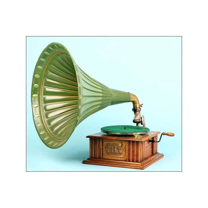 Symphonista horn gramophone. 1912