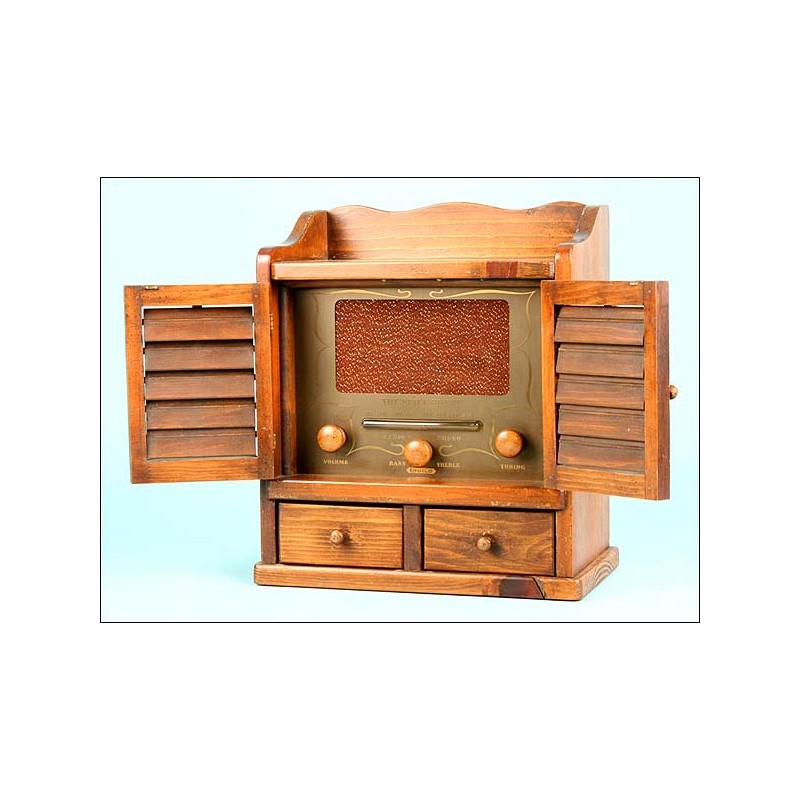 Guild Radio 484 Model A10392 'Spice Chest' (1958).