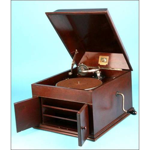 Gramophone His Master's Voice model 109. 1930.