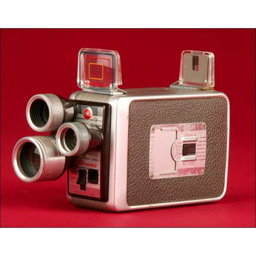Filmadora Compacta Kodak para Películas de 8 mm, Años 60. Con Tres Lentes Rotatorias