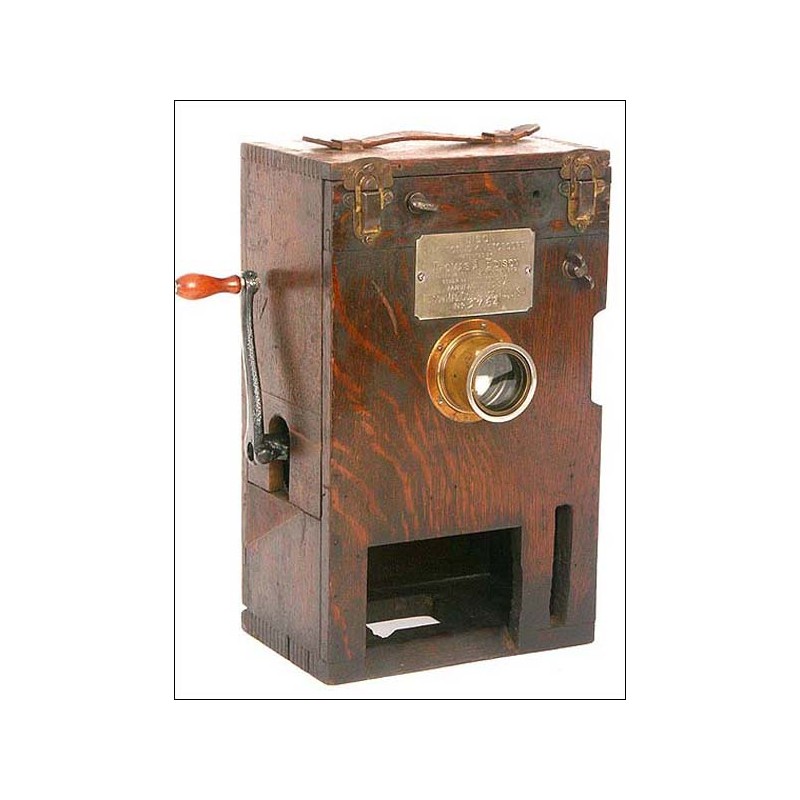 Edison Kinetoscope 35 mm movie projector. 1897.