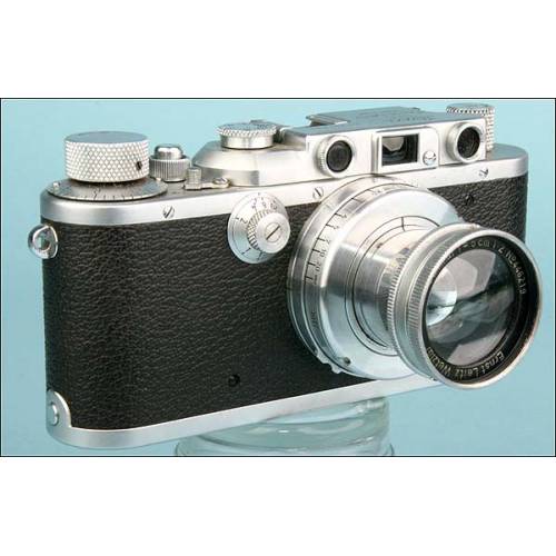 Magnificent Leica IIIa Camera, Year 1938.