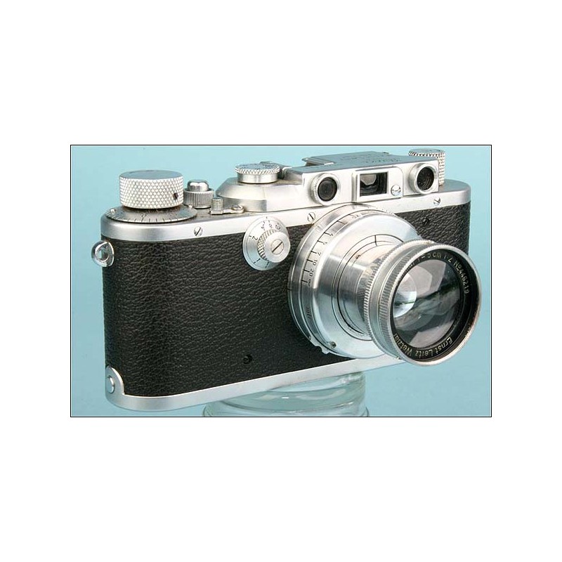 Magnificent Leica IIIa Camera, Year 1938.