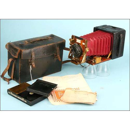 Beautiful Sanderson Hand & Stand Camera With Red Bellows, 1905.