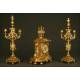 Spectacular Mantel Clock with Pair of Candelabra. Set of Bronze S. XIX