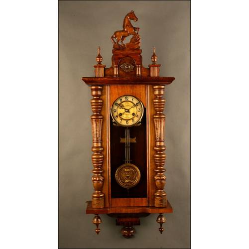 Antiguo Reloj de Pared Kienzle. Circa 1.826. Bien Conservado y Funcionando a la Perfección