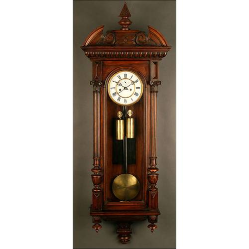 Exclusivo Reloj de Pared Vienés en Madera de Nogal, 1880. Precioso, Funciona a la Perfección