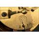 Reloj Francés de Mármol del S. XIX con Escultura de Bronce. Funcionando Bien
