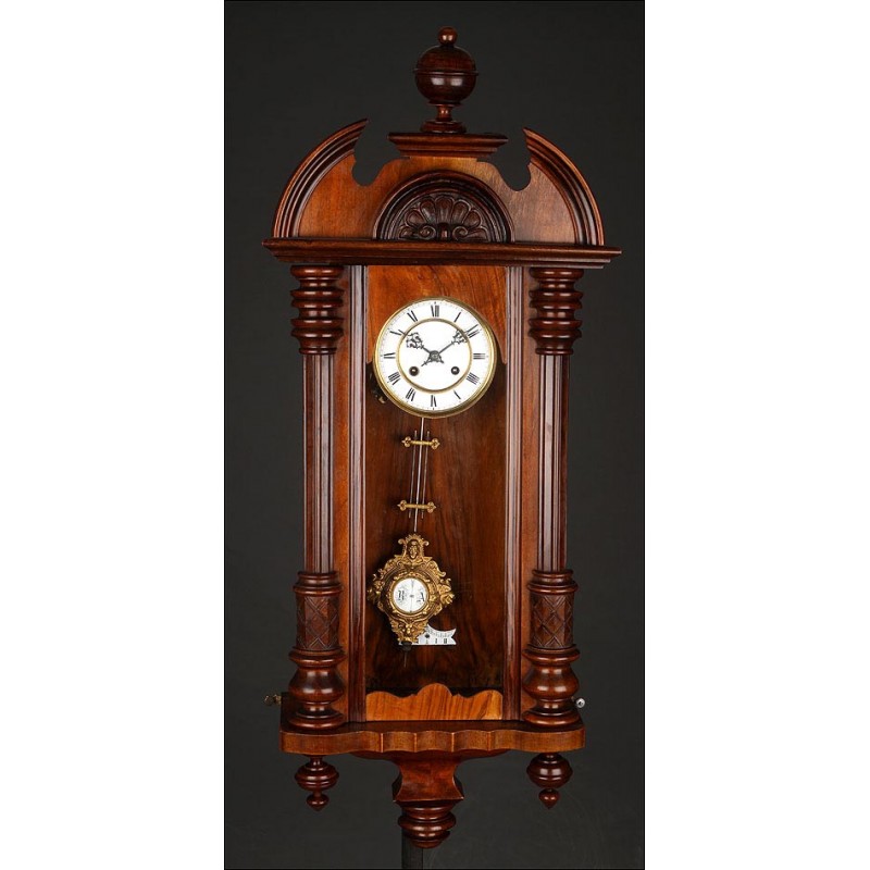 Precioso Reloj de Pared de Madera Fabricado en Alemania Circa 1890. Restaurado. Funciona Muy Bien