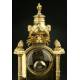 Beautiful French Bronze Mantel Clock. Year 1.880. Perfect Condition