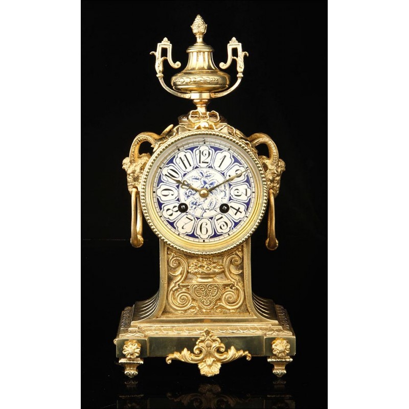 Impresionante Reloj de Sobremesa Antiguo de Bronce y Porcelana. Francia, Siglo XIX