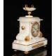 Elegante Reloj de Sobremesa Antiguo con Caja de Alabastro. Francia, Siglo XIX