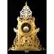 Magnífico y Antiguo Reloj de Sobremesa de Bronce. Francia, Siglo XIX
