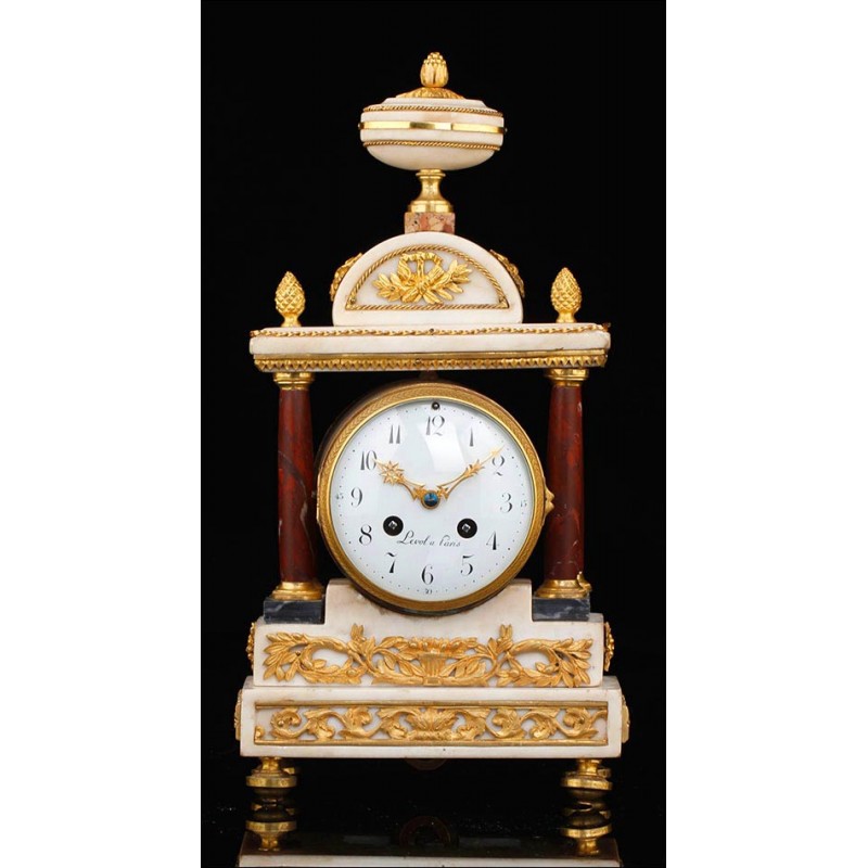 Bellísimo Reloj de Sobremesa Antiguo de Mármol y Bronce. Francia, Circa 1870