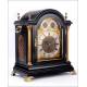 Antiguo Reloj Bracket Con Doble Sonerías. 8 campanillas. Inglaterra, Siglo XIX, circa 1870