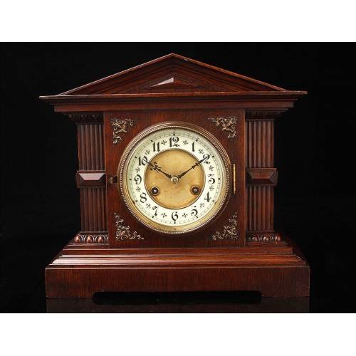 Classic Junghans Mantel Clock, 1910-20. In perfect working order.