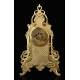 Antiguo Conjunto de Reloj de Sobremesa y Candelabros. Francia, 1900