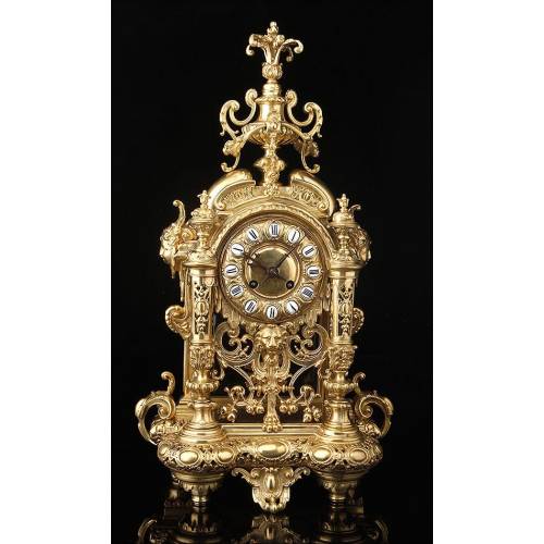 Bellísimo Reloj de Sobremesa de Bronce con Péndulo Visto. Francia, Siglo XIX