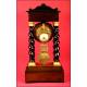 Precioso Reloj de Pórtico Francés con Marquetería y Bronce Dorado. 1870.