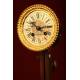 Importante Reloj de Porcelana Alemana con Maquinaria de 8 días Gustav Becker.1900