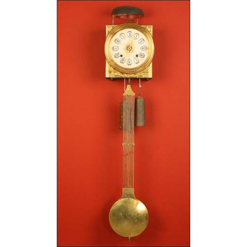 Antiguo Reloj de Pared de Tipo Morez. Francia, ca. 1870- 1900.