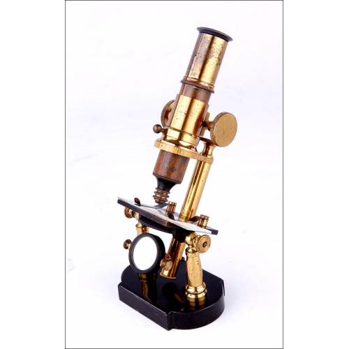 Bello Microscopio Antiguo de Doble Pilar. Francia, 1875