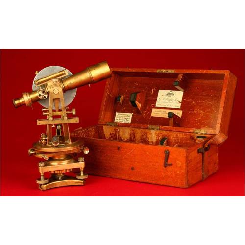 Antique Watts & Son Theodolite, Polished Brass, with Original Case. Year 1921