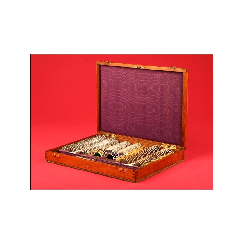 Magnificent Optician's Lens Case in Perfect Condition. Ca.1900