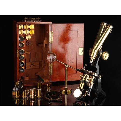 Fantástico Microscopio Binocular Swift & Son. Inglaterra, Circa 1880. Accesorios y Estuche