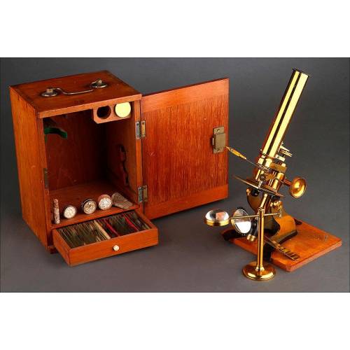 Complete Brass Microscope in Wooden Case. Great Britain, 1860. Working