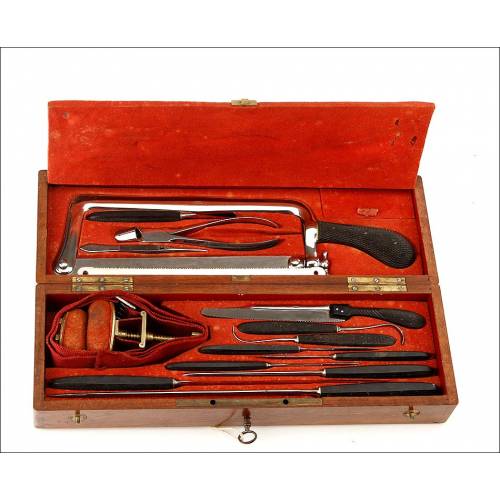 Complete Surgeon's Instrument Case Manufactured by A. Lüer. France, 1870