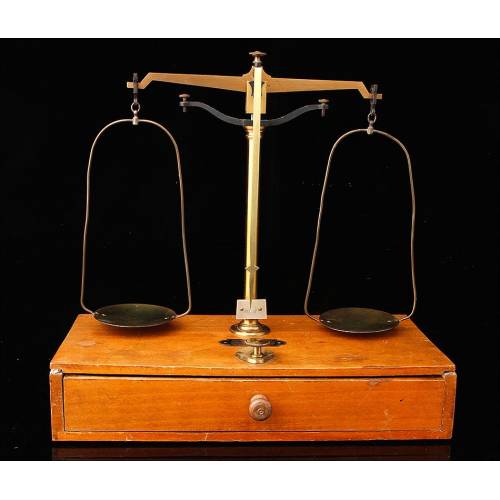 Attractive Pharmacy Scale, in Good Condition and Working. France, Circa 1900