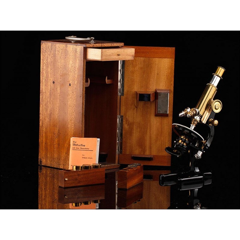 Fantástico Microscopio Seibert en Estuche Original. Alemania, 1910-20. Funcionando