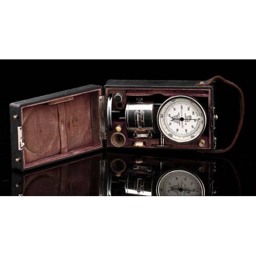 Tacómetro Dr. Th. Horn Fabricado en Alemania en los Años 20. En Perfecto Funcionamiento. Estuche y Accesorios