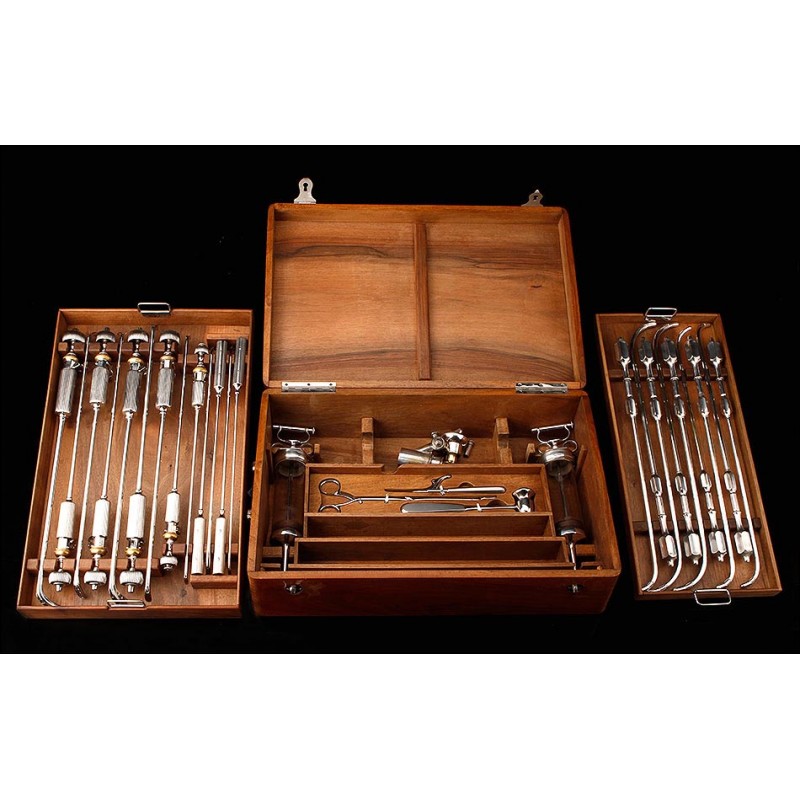 Impresionante Set de Instrumental de Urología, Muy Bien Conservado. Circa 1880