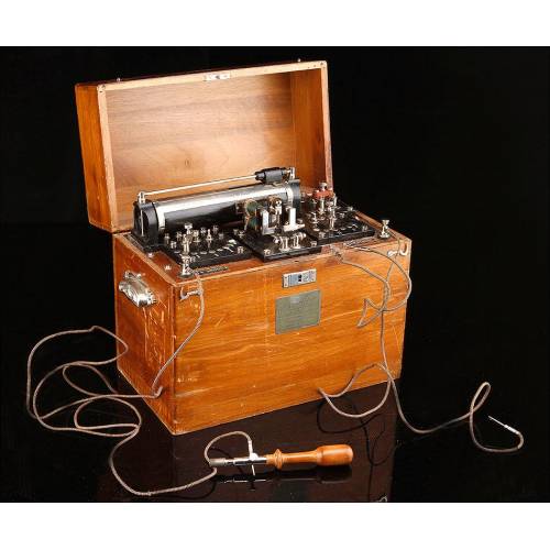 Important Electromedical Equipment in Good Condition. Germany, Circa 1900. Complete