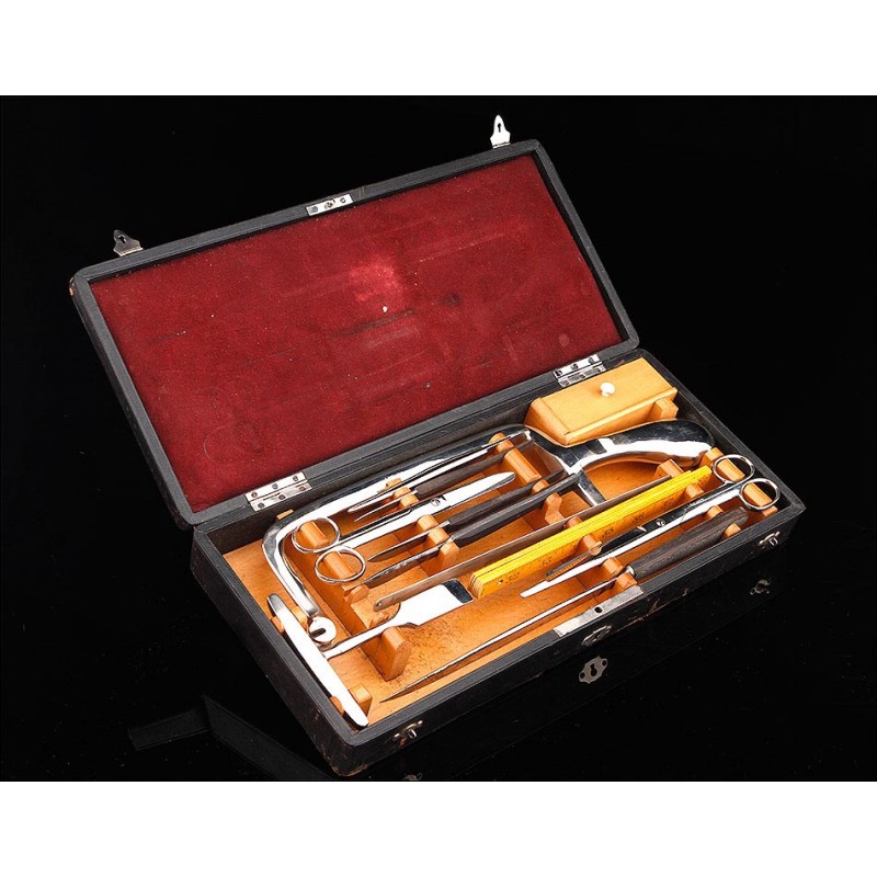 Completo Estuche para Médico Forense. Alemania, Primer Cuarto del Siglo XX. Buen Estado