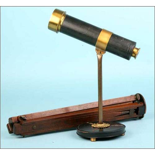 Spyglass s. XIX with stand and field tripod.