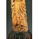 Magnificent Chinese Carving of Kwan Yin Made in Bone, S. XIX.