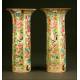 Elegant Pair of Chinese Vases in Canton Porcelain. Circa 1.850. Hand Decorated.