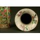 Elegant Pair of Chinese Vases in Canton Porcelain. Circa 1.850. Hand Decorated.