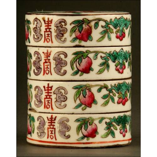 Cajita de Porcelana China Apilable. Epoca Qing del S. XIX.