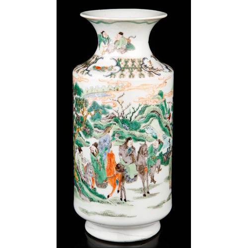 Antiguo Jarrón de Porcelana Pintado a Mano. Dinastía Qing. China, Ca. 1900