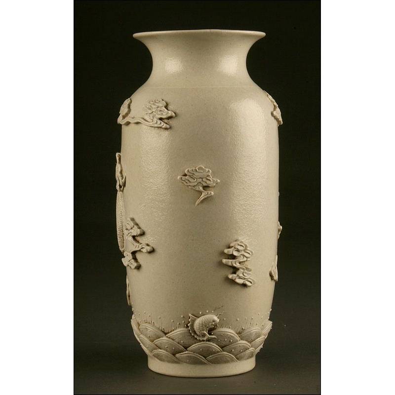 Impressive Chinese White Porcelain Vase. Late XIX Century. Wang BingRong  Seal